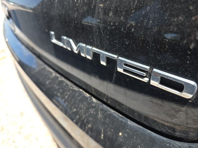 Used 2022 Black Jeep Limited image 5
