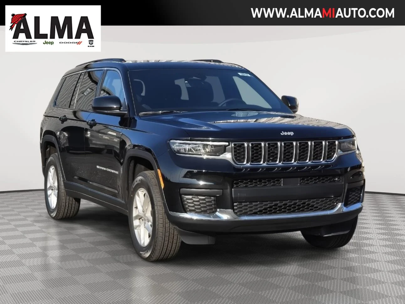 New 2026 Diamond Black Crystal Pearl-Coat Exterior Paint Jeep Laredo X image 1