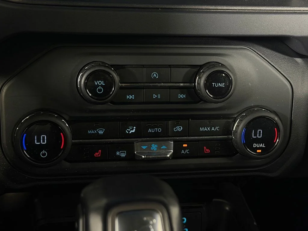 Certified Used 2025 Gray Ford Big Bend image 22