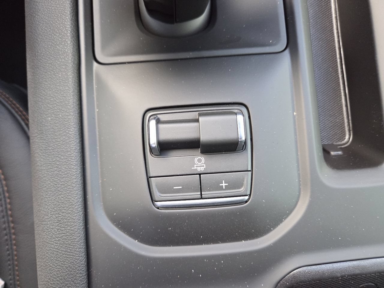2026 GMC Sierra 1500 AT4 - Photo 9