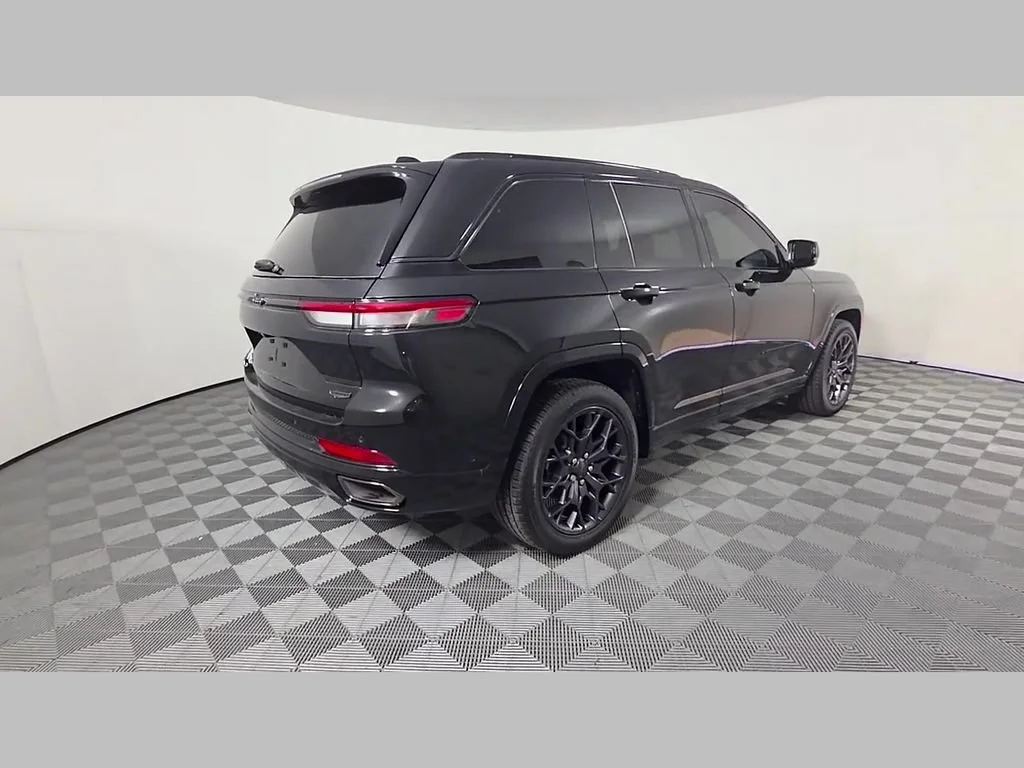 2025 Jeep Grand Cherokee Summit - Photo 38