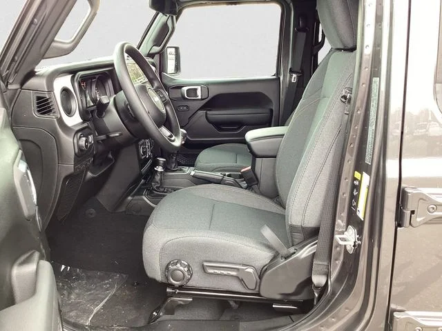 New 2026 Granite Crystal Metallic Clearcoat Jeep 4-DOOR SPORT image 10