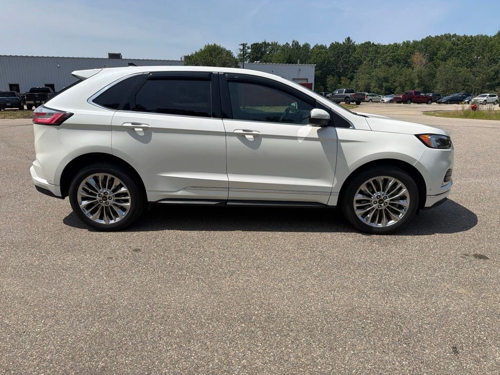 Used 2024 Star White Ford Titanium image 3