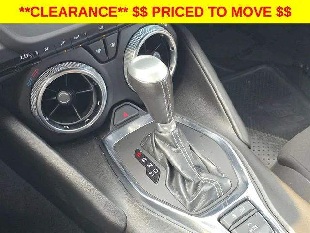 Used 2023 White Chevrolet 1LT image 28