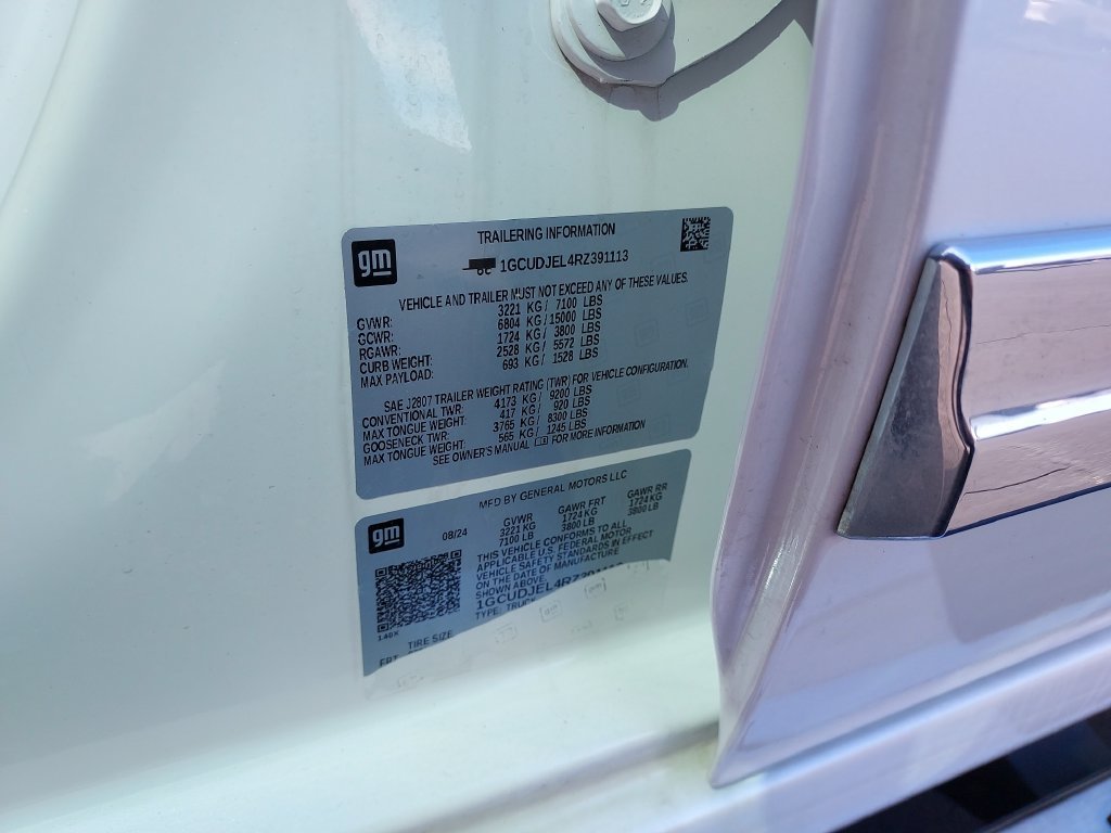 Used 2024 Beige Chevrolet High Country image 24