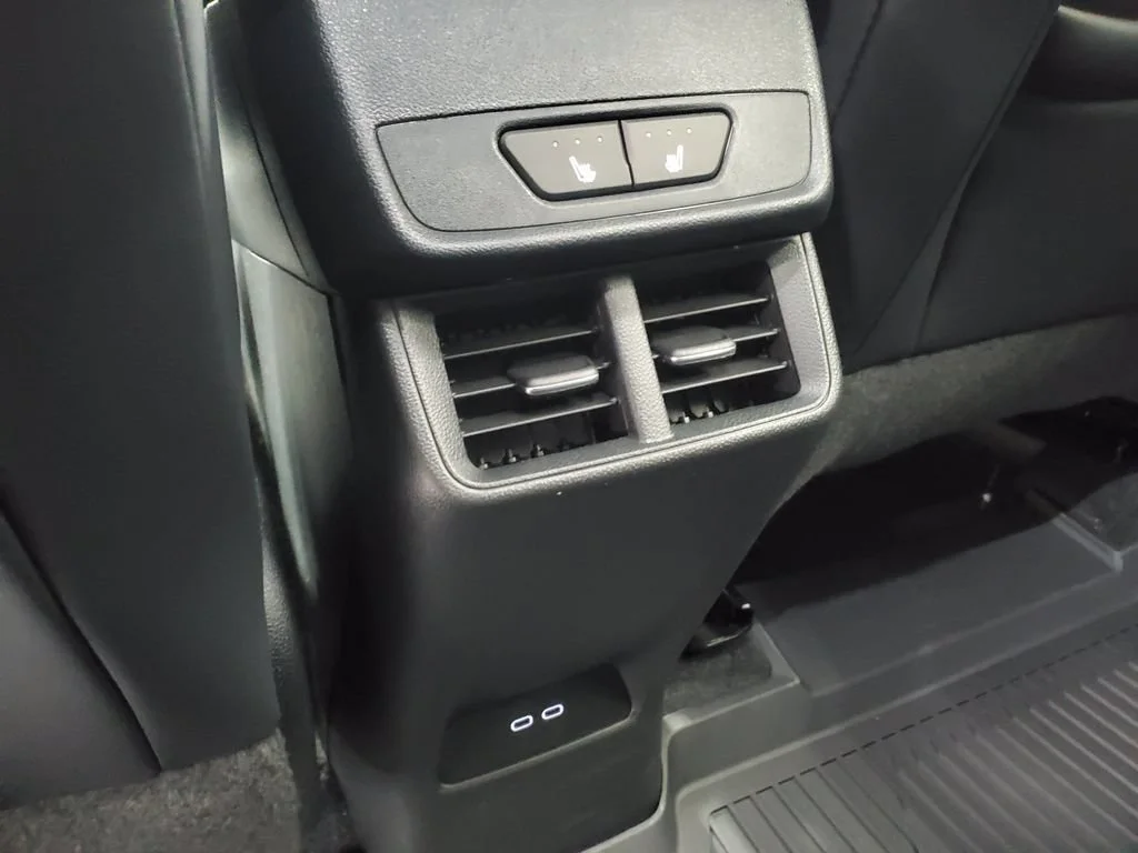 2027 GMC Terrain Denali - Photo 29