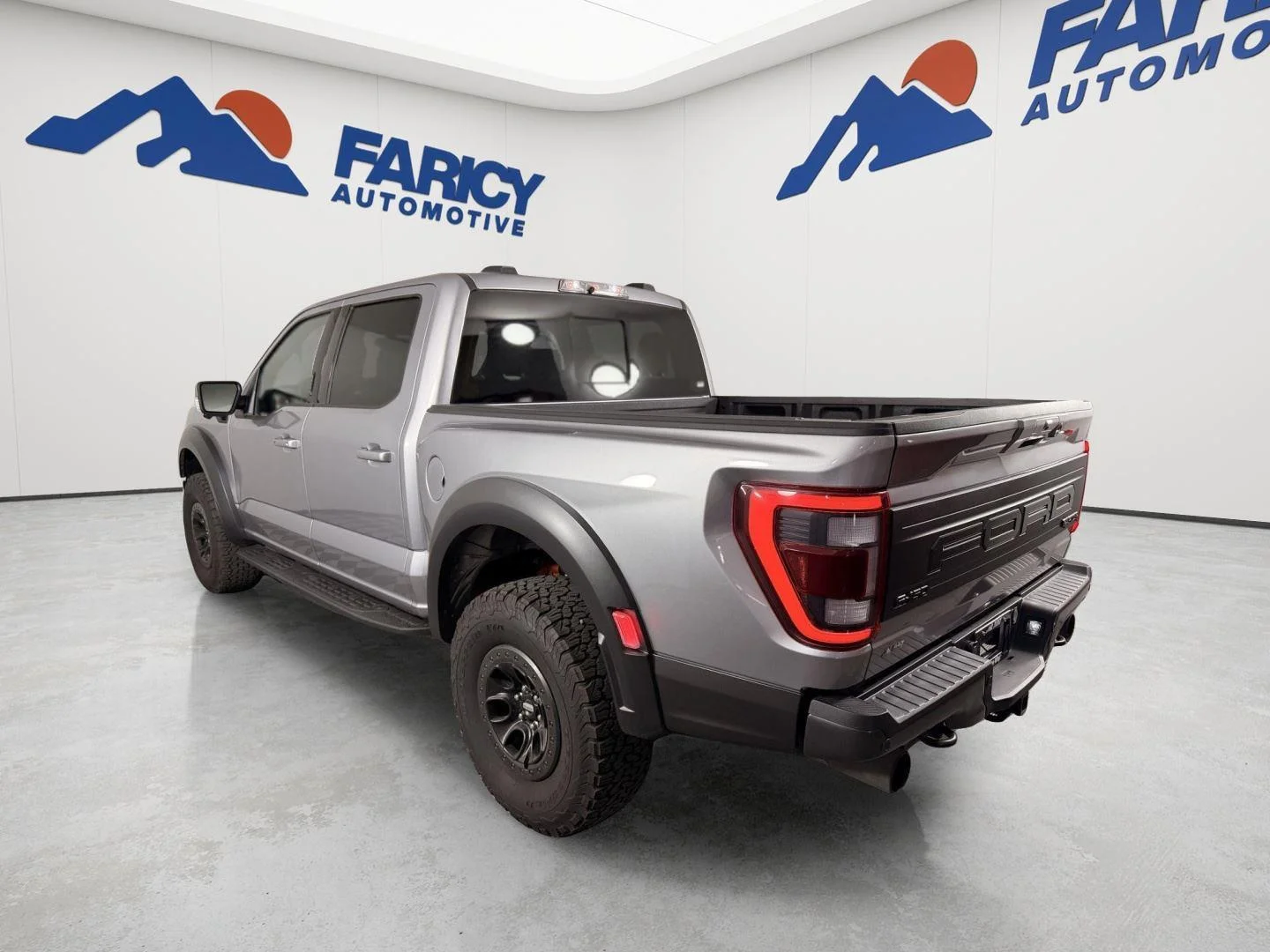 Used 2023 Iconic Silver Ford Raptor image 3