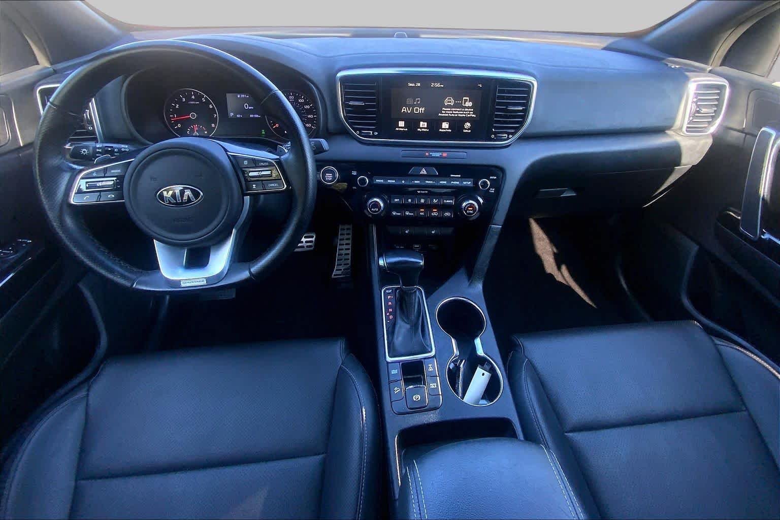Used 2022 Hyper Red Kia Nightfall image 15