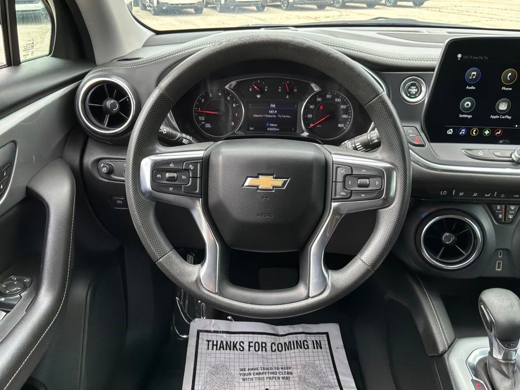 Used 2023 Black Chevrolet 2LT image 27