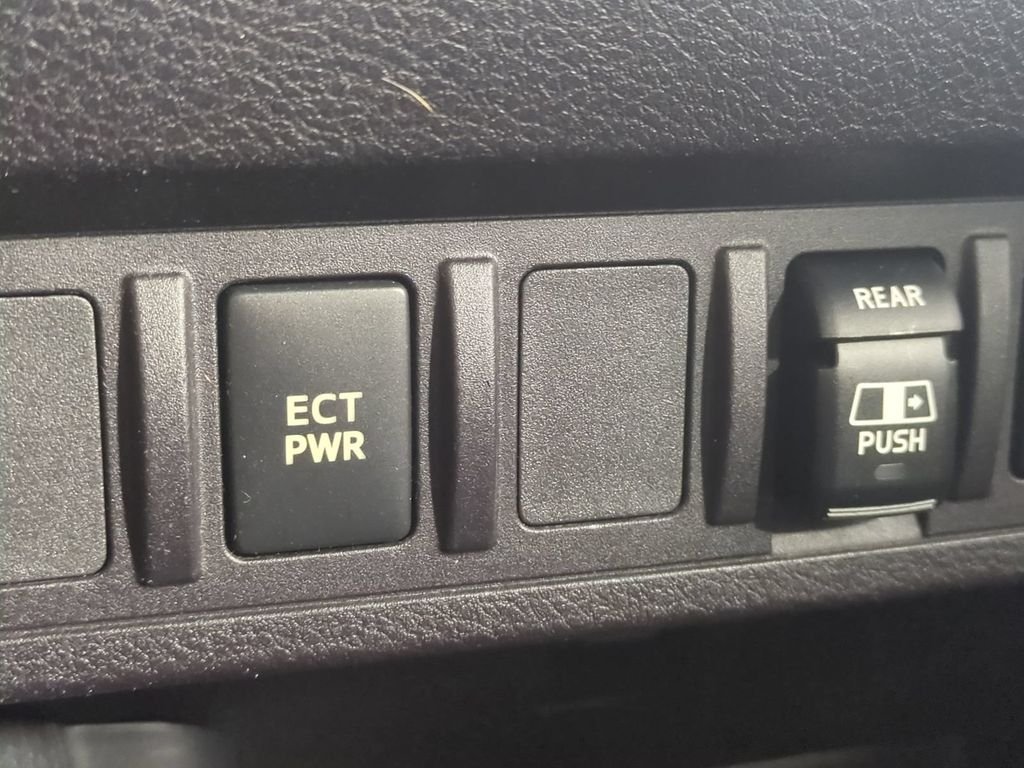 Used 2018 Gray Toyota SR5 image 24