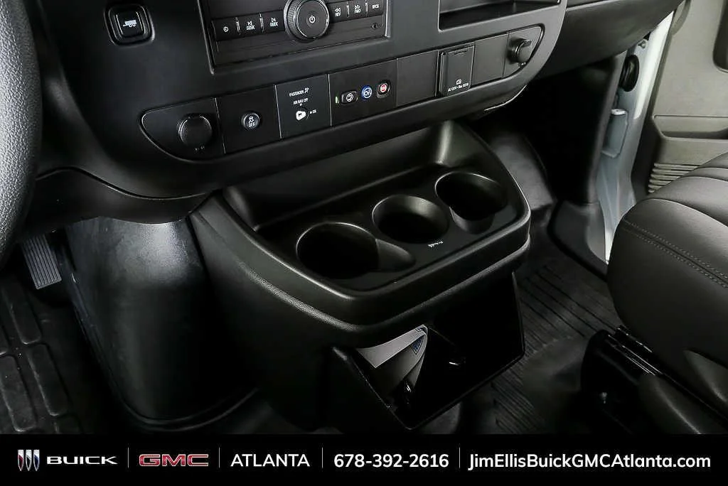 New 2025 Summit White GMC Work Van image 15