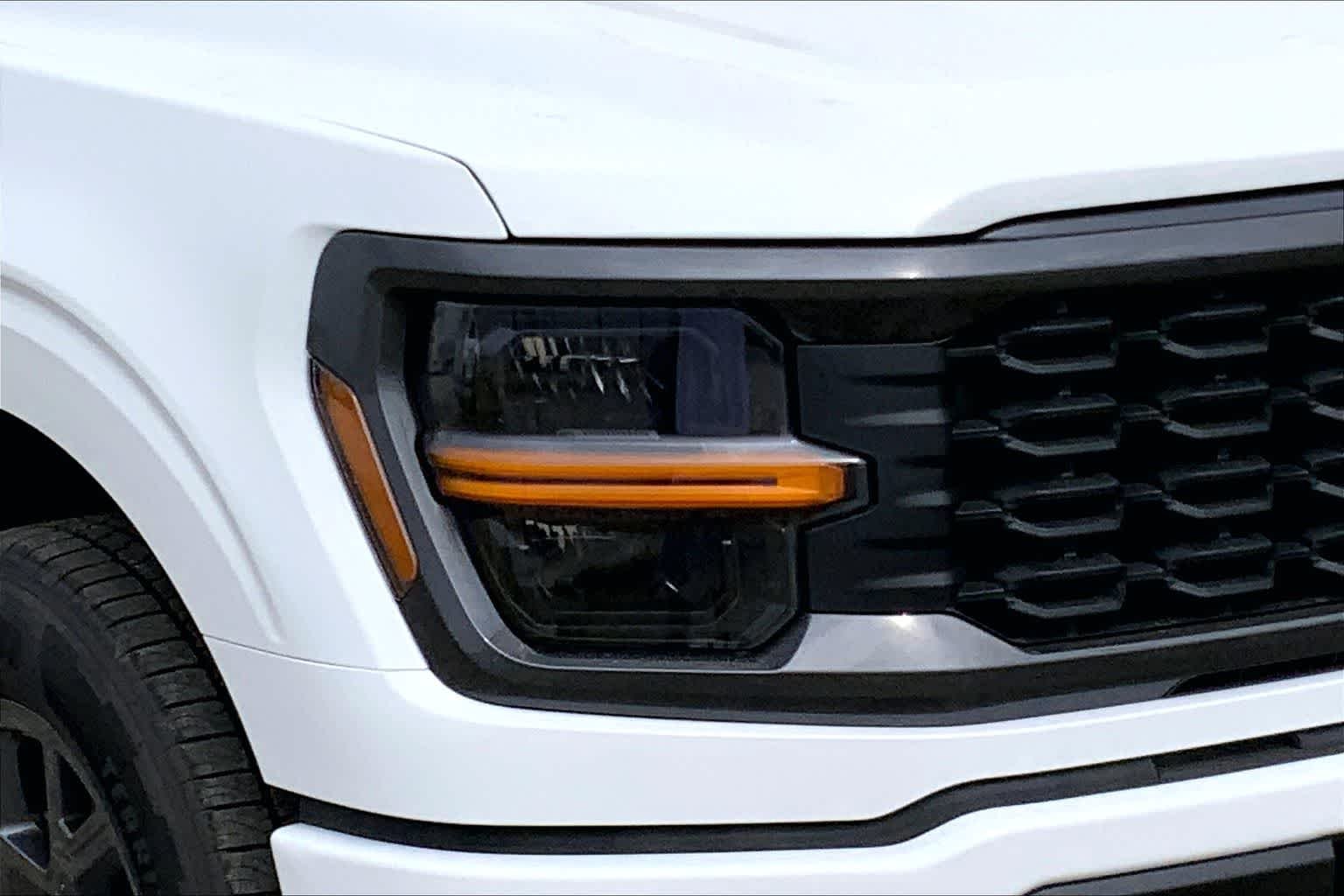 New 2026 Oxford White Ford STX® image 10