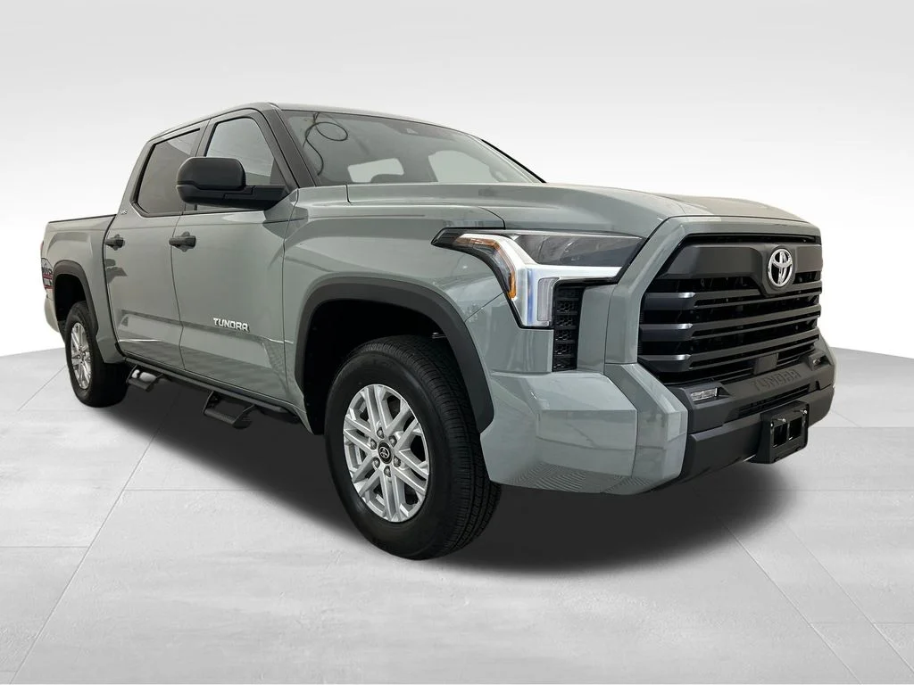 Used 2026 Green Toyota SR5 image 9