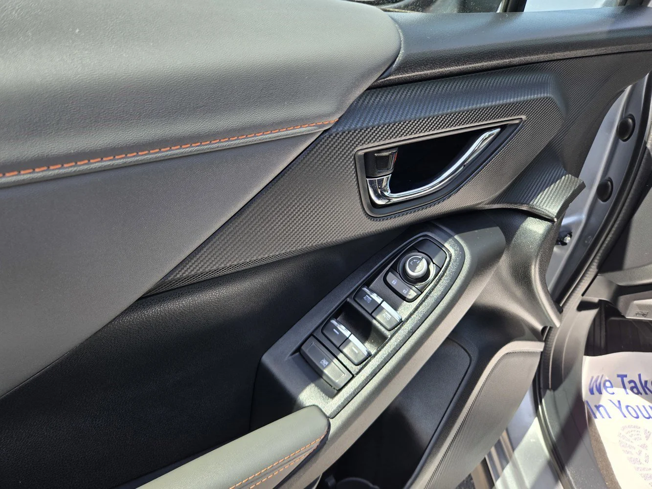 Used 2025 Ice Silver Metallic Subaru Limited image 36