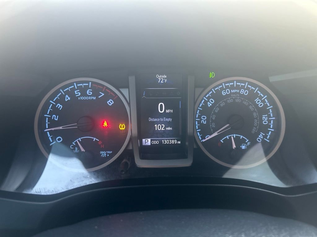 Used 2018 Silver Sky Metallic Toyota SR5 image 23