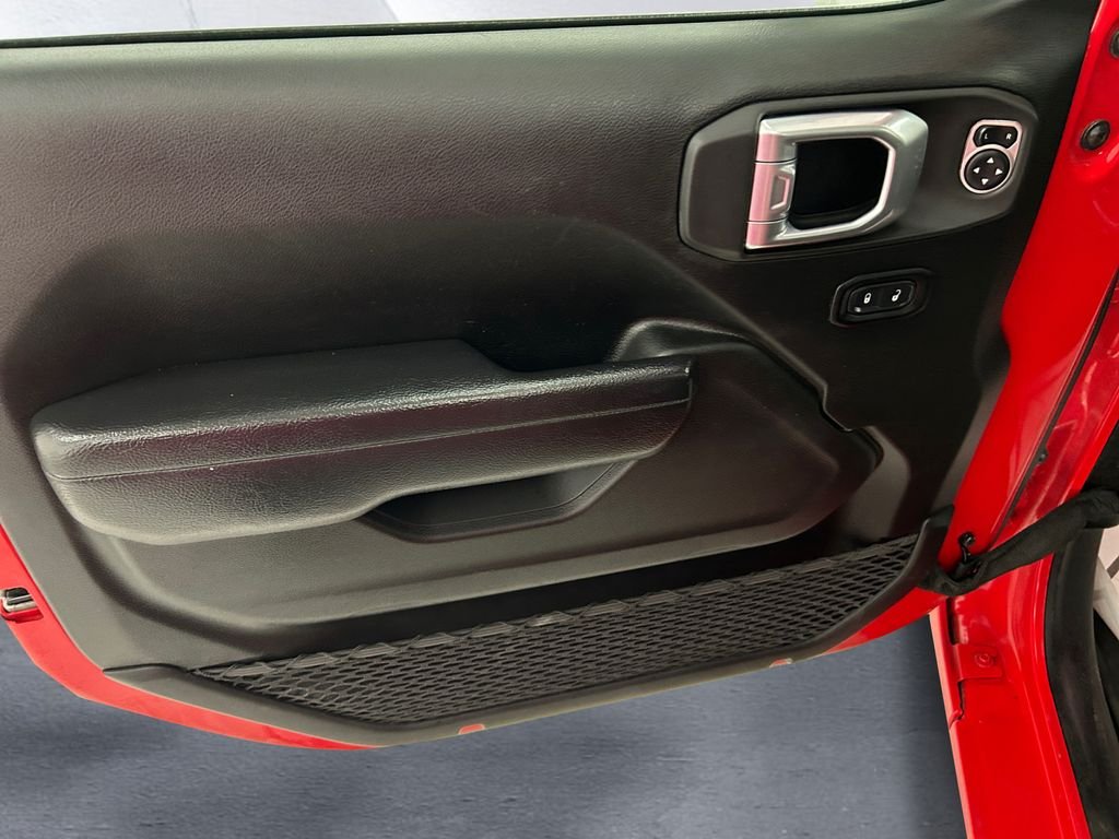Used 2024 Red Jeep Sport S image 12