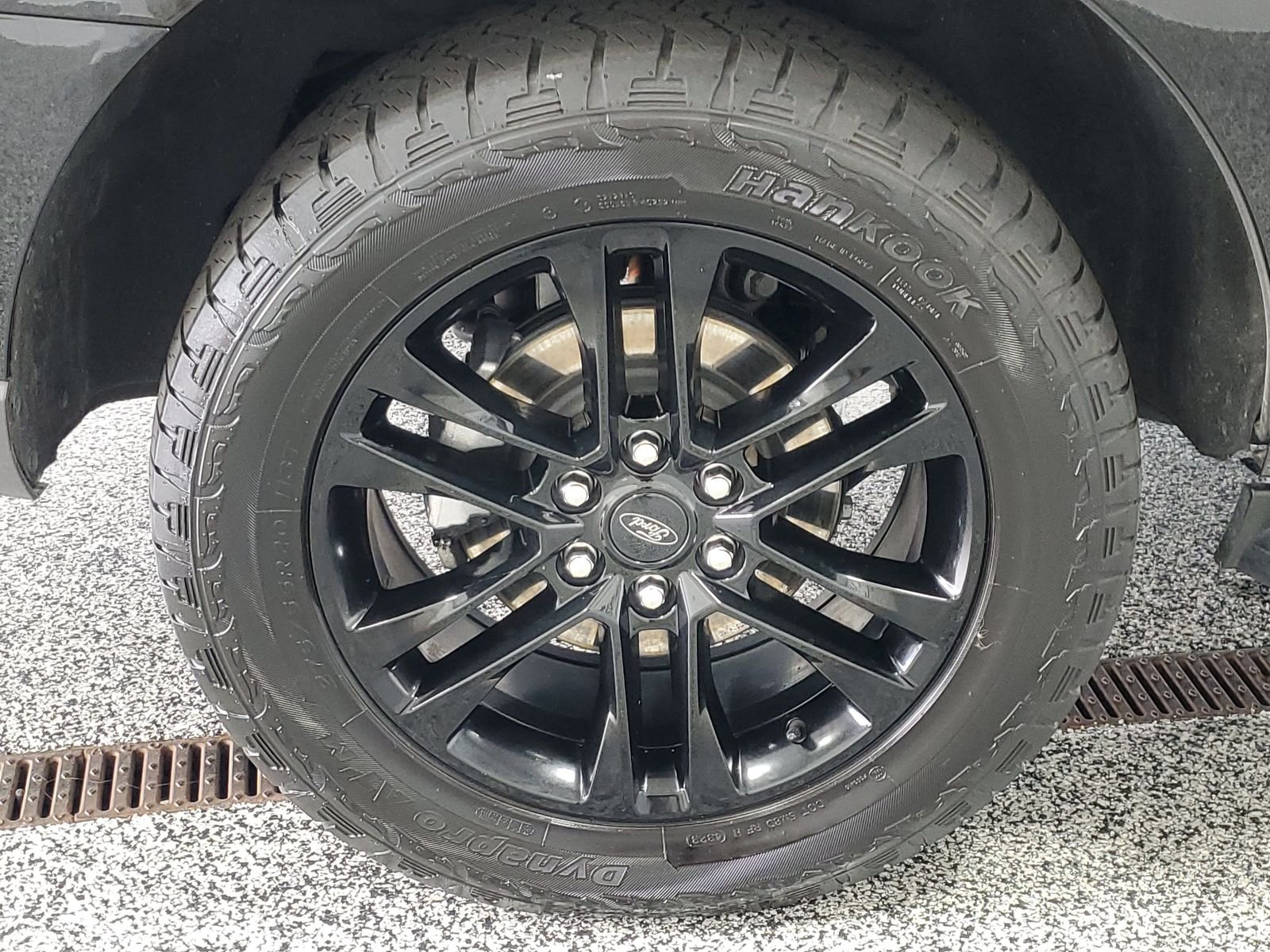 Used 2024 Black Ford XLT image 5