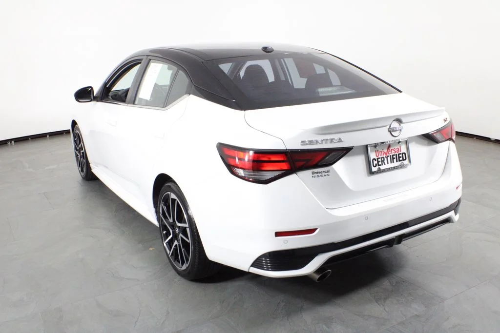 2025 Nissan Sentra SR - Photo 13