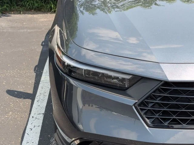 Used 2023 Meteorite Gray Metallic Honda EX image 4