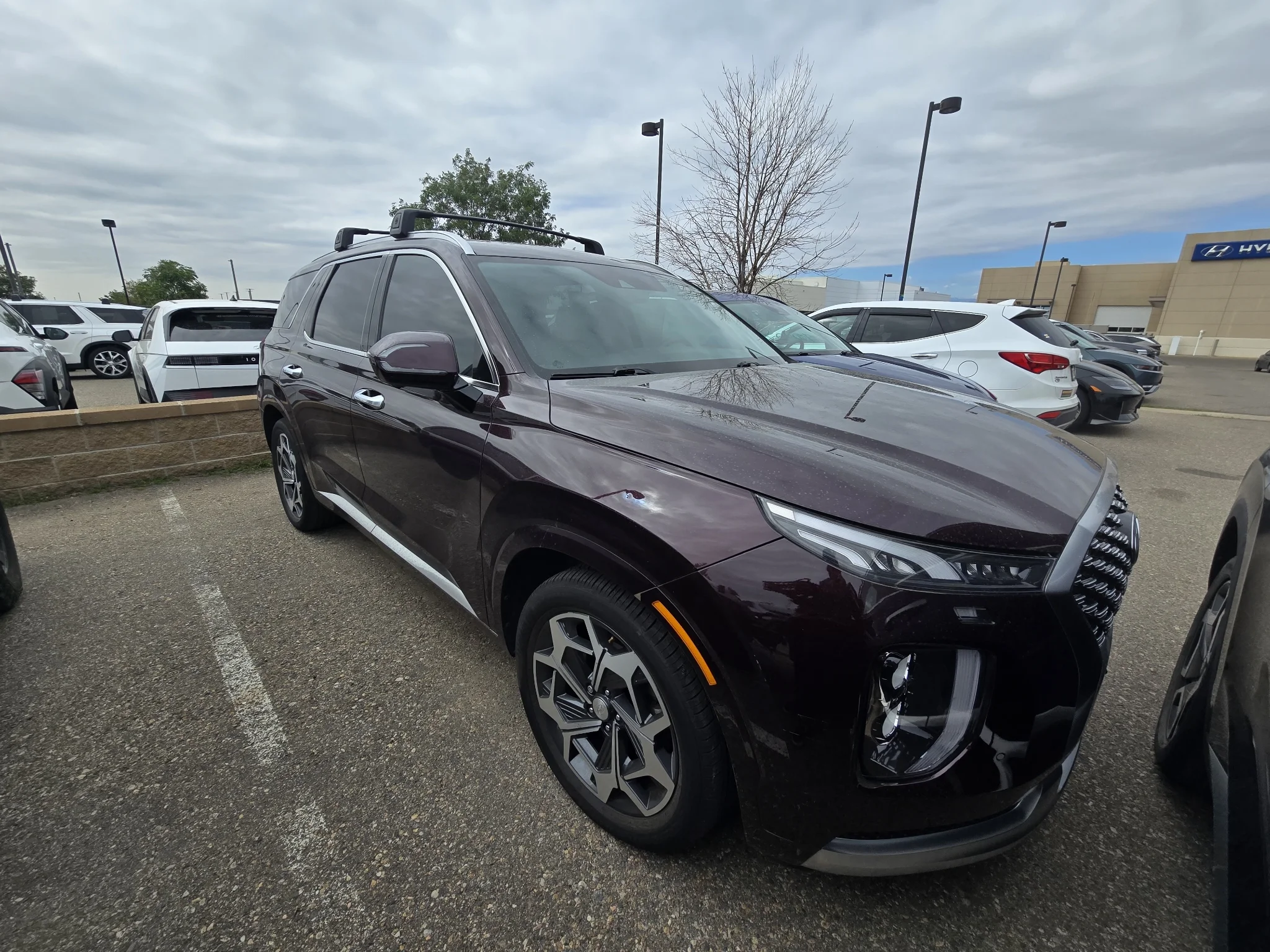 Used 2022 Sierra Burgundy Hyundai Calligraphy image 8