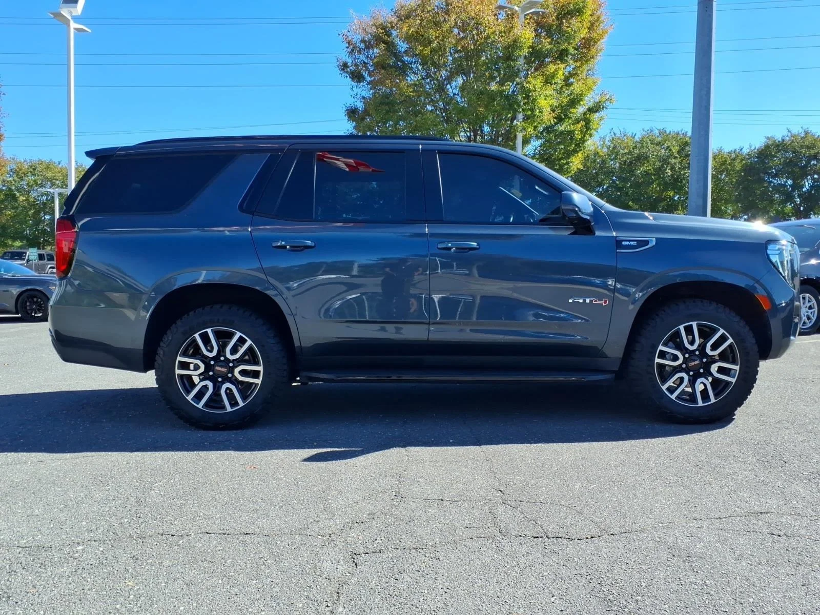 Used 2021 Dark Sky Metallic GMC AT4 image 10