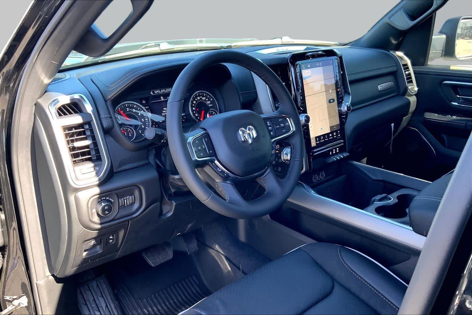 New 2027 Diamond Black Crystal Pearl-Coat Exterior Paint RAM Laramie image 6