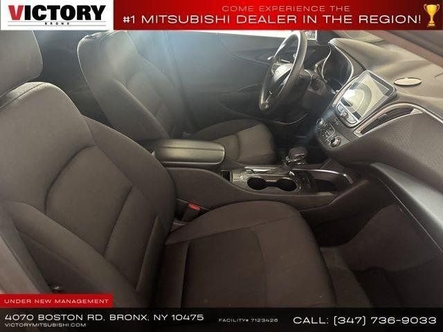 Used 2022 Gray Chevrolet LT image 13