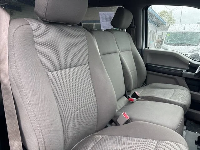 Used 2017 Oxford White Ford XLT image 10