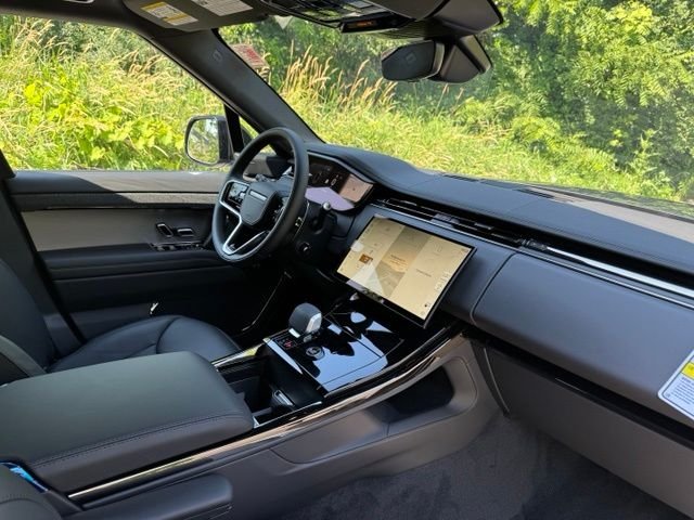 New 2026 Varesine Blue Land Rover SE image 19