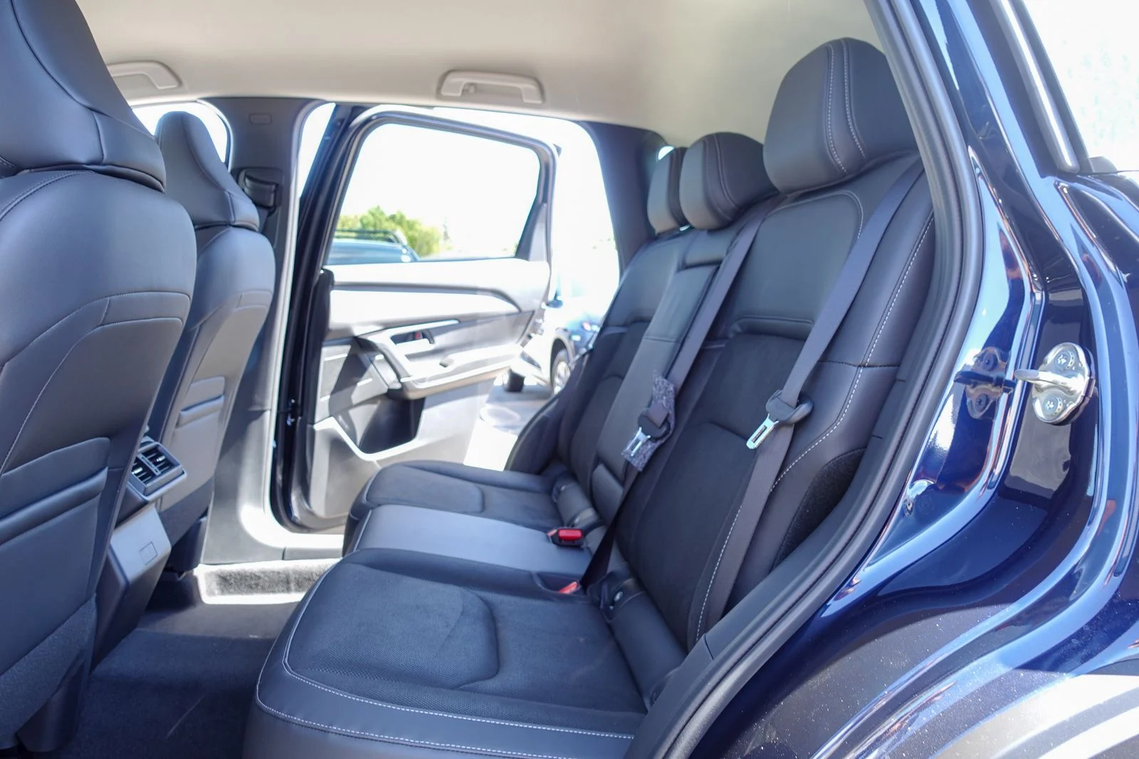 New 2026 Navy Blue Mica Mazda 2.5 S Preferred image 13