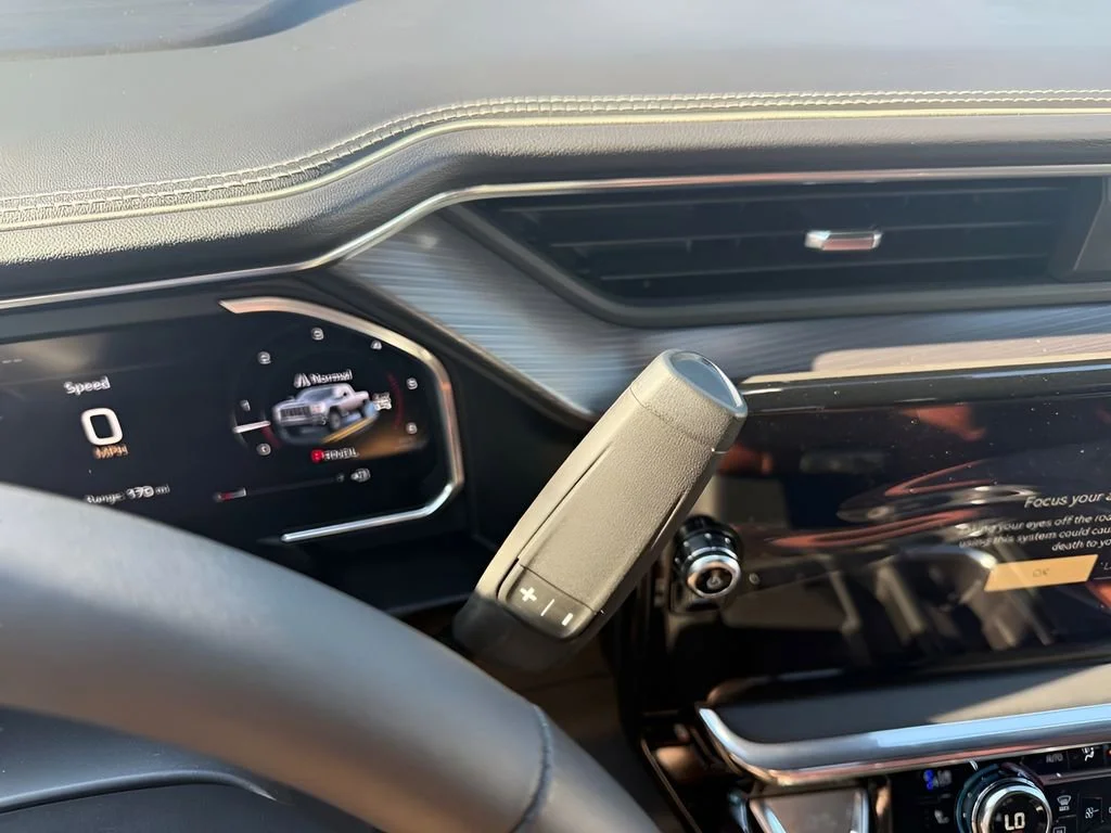 New 2026 Glacier White Tricoat GMC Denali Ultimate image 20