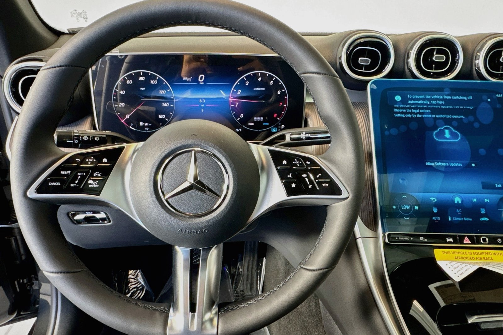New 2027 Graphite Grey Metallic Mercedes-Benz GLC 300 image 11
