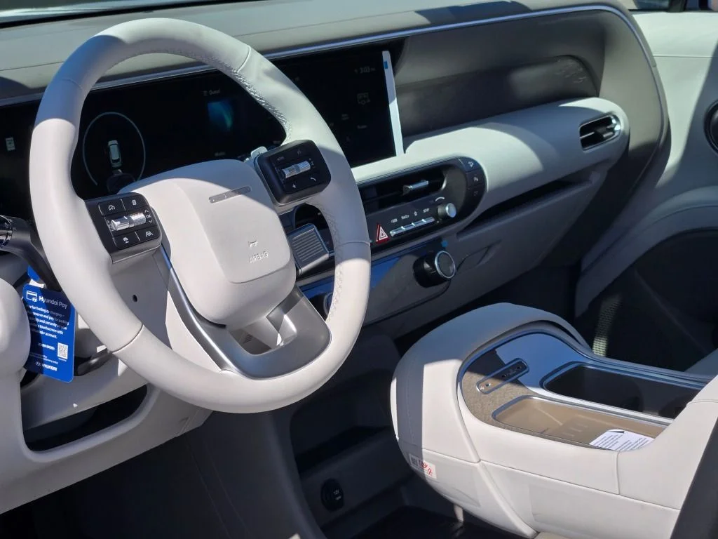 New 2026 Silver Metallic Hyundai Limited image 25