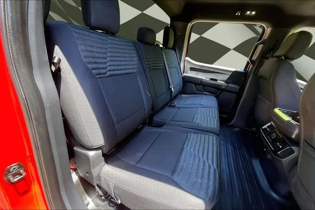 Used 2023  Ford XL image 27