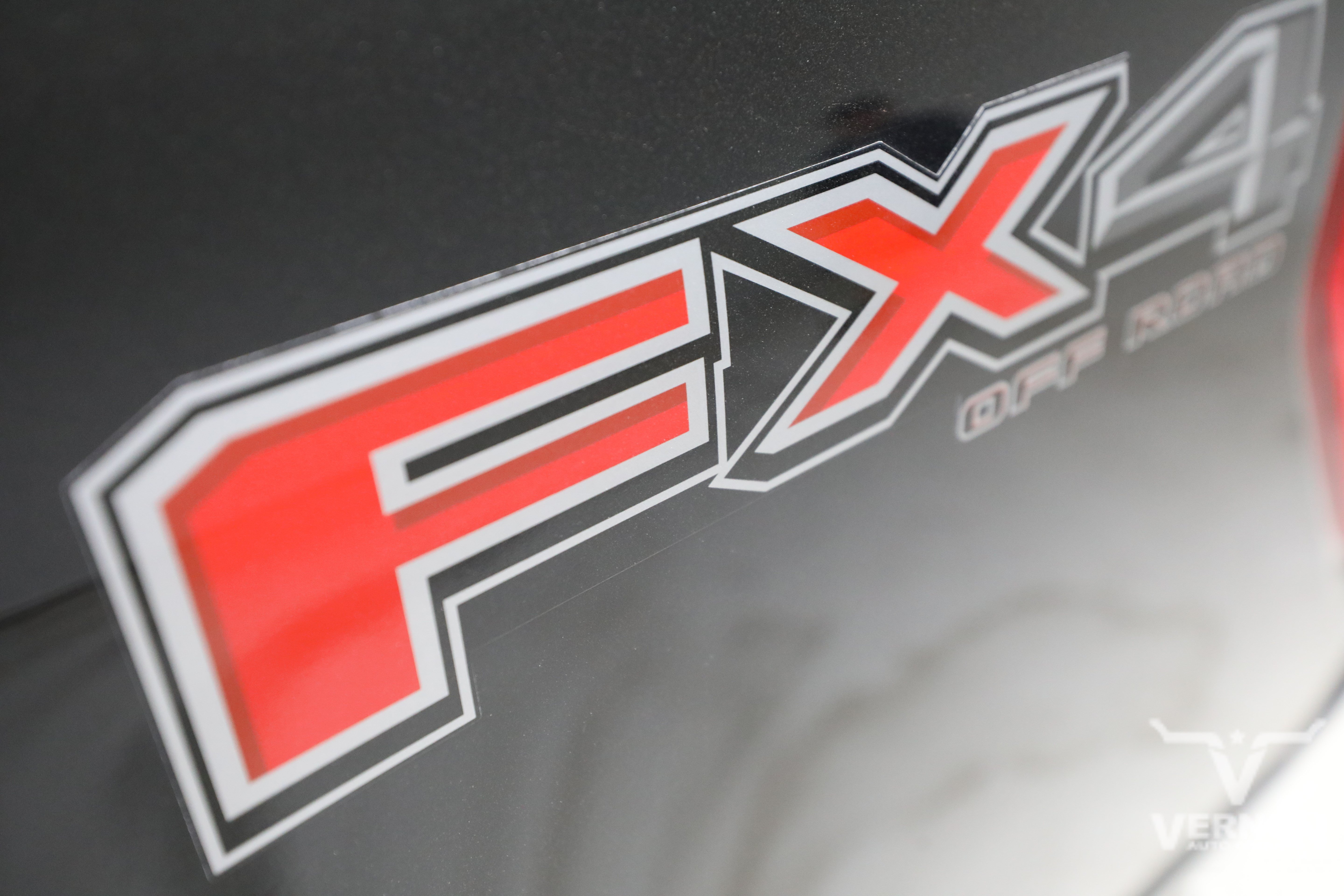 Used 2022 Agate Black Metallic Ford Y image 39