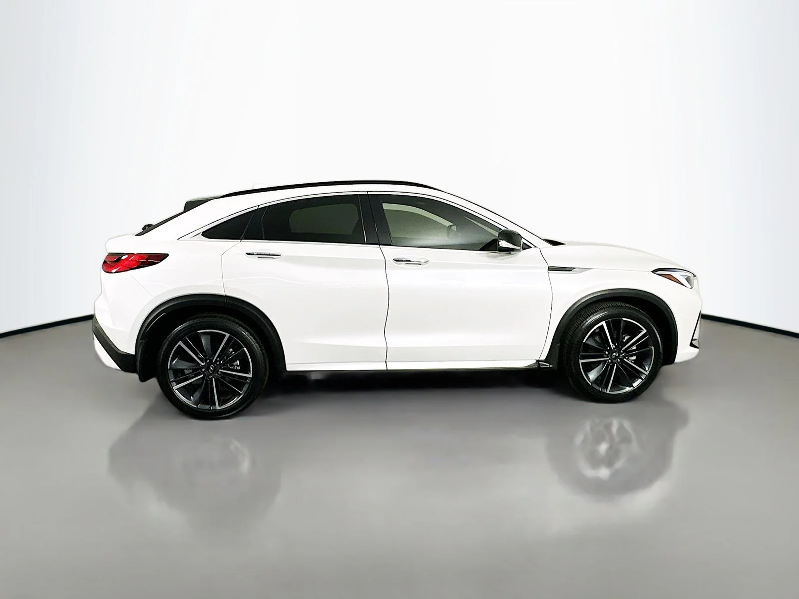 2025 INFINITI QX55 Essential - Photo 8