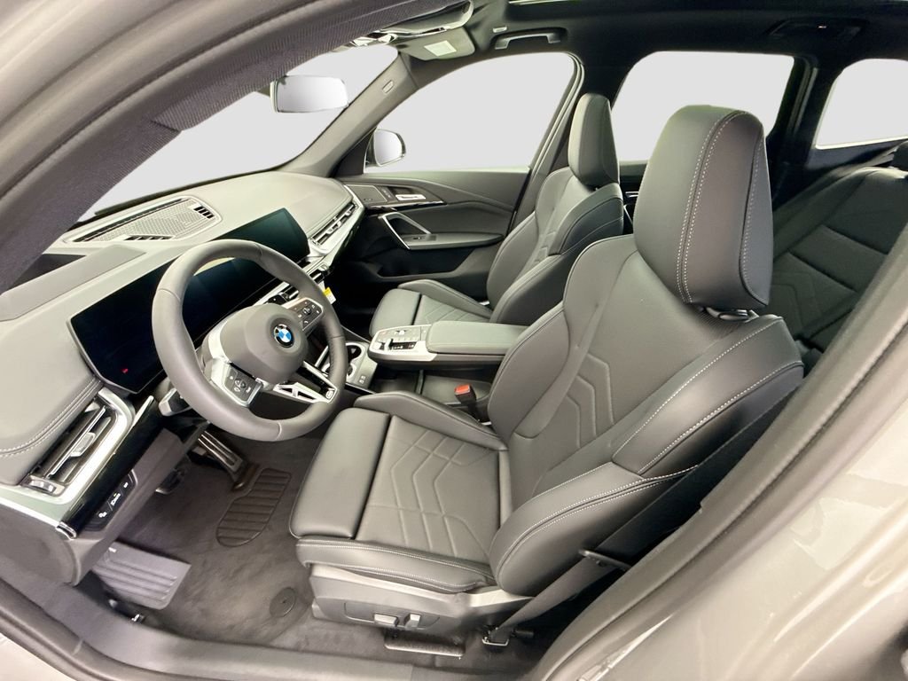 New 2026 Silver Metallic BMW xDrive28i image 17