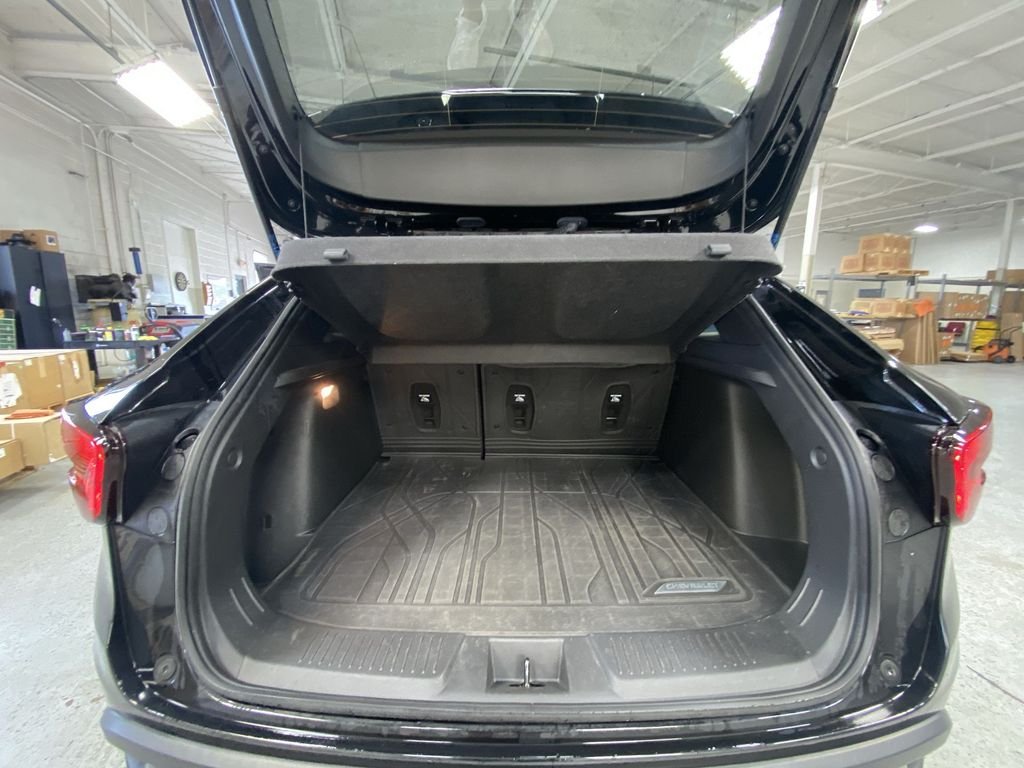 Used 2024 Black Metallic Chevrolet 2RS image 27