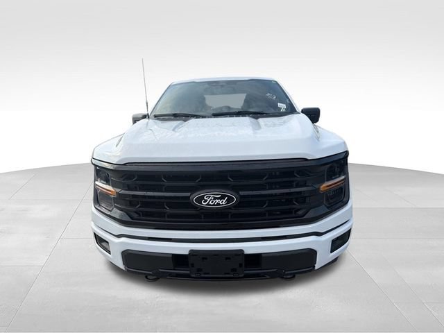 Used 2024 White Ford XLT image 31