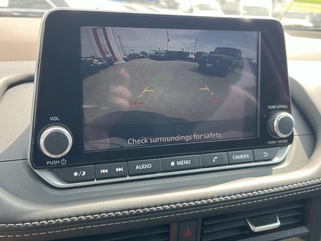 Used 2023 Black Nissan SV image 37