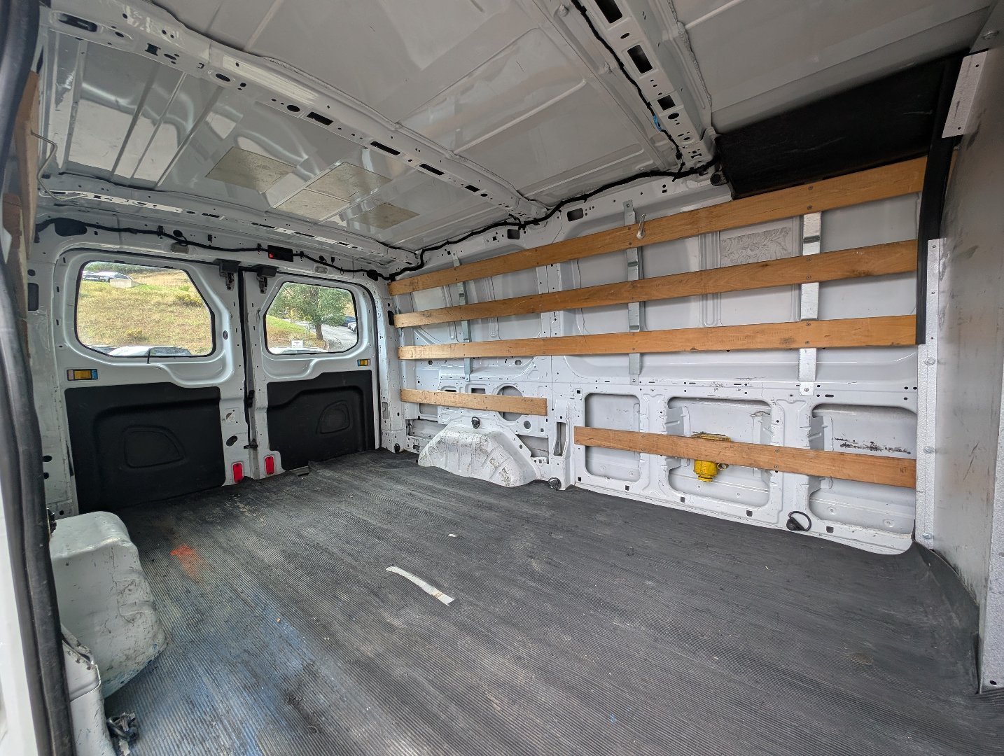 Used 2016 Oxford White Ford  image 26
