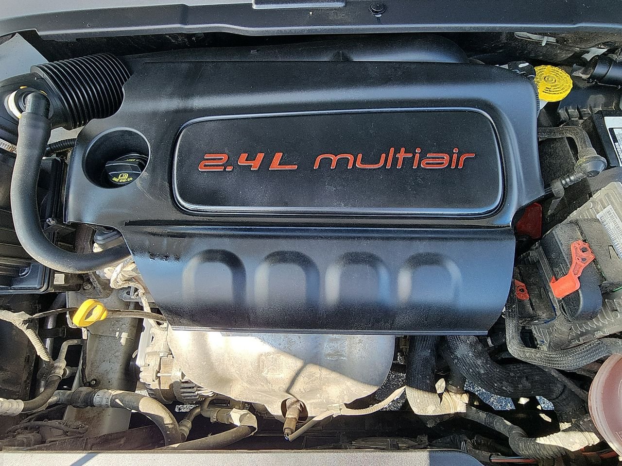 Used 2022 White Jeep Latitude Lux image 23