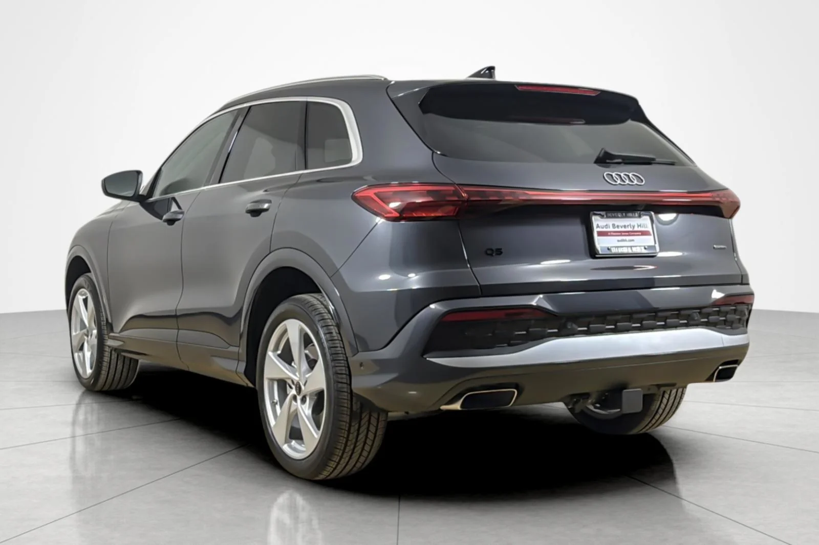 Used 2025 Tambora Gray Metallic Audi Premium Plus 2.0 TFSI quattro image 3