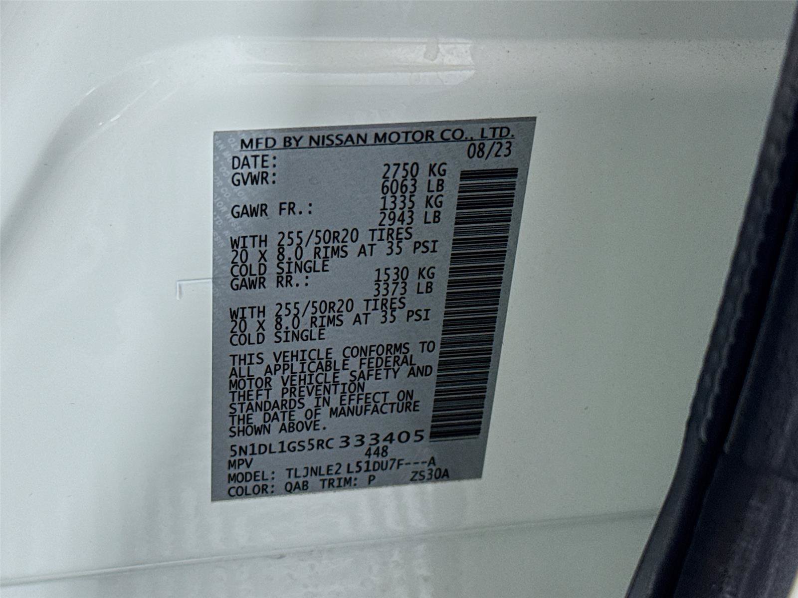 Used 2024 Majestic White INFINITI Sensory image 34