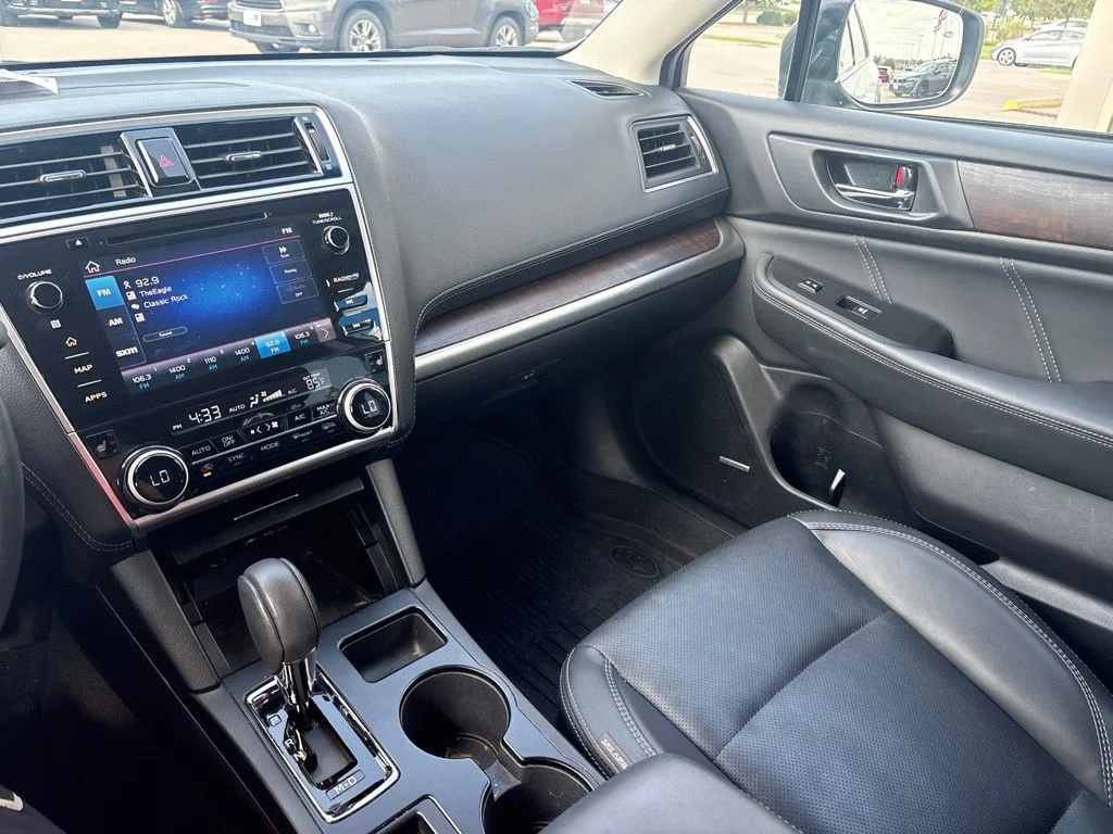 Used 2019 White Subaru 2.5i Limited image 25