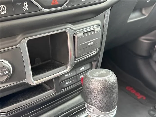 Used 2023 Gray Jeep Sport image 21