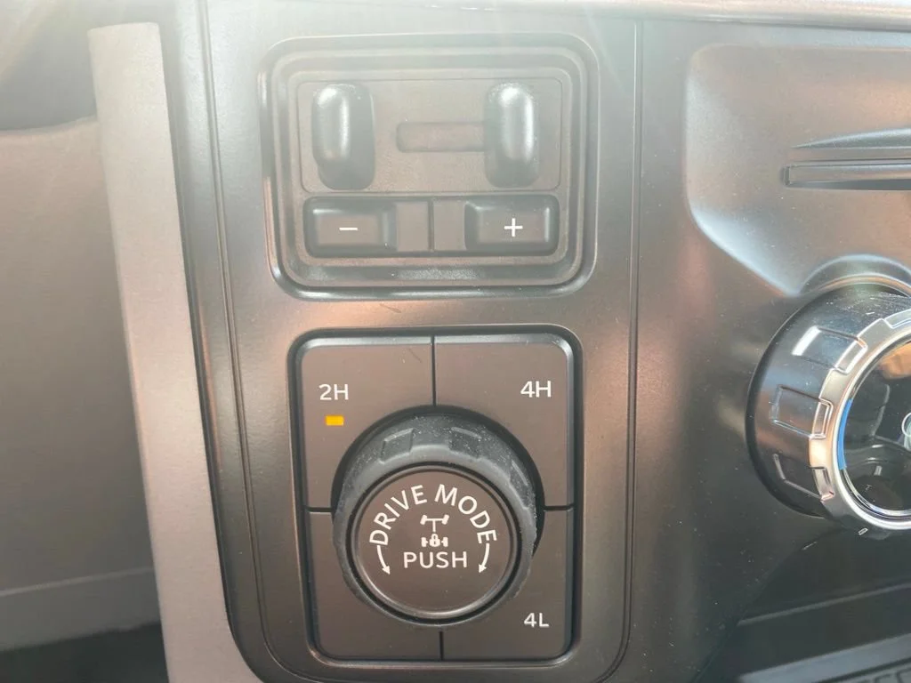 Used 2024  Ford XLT image 24