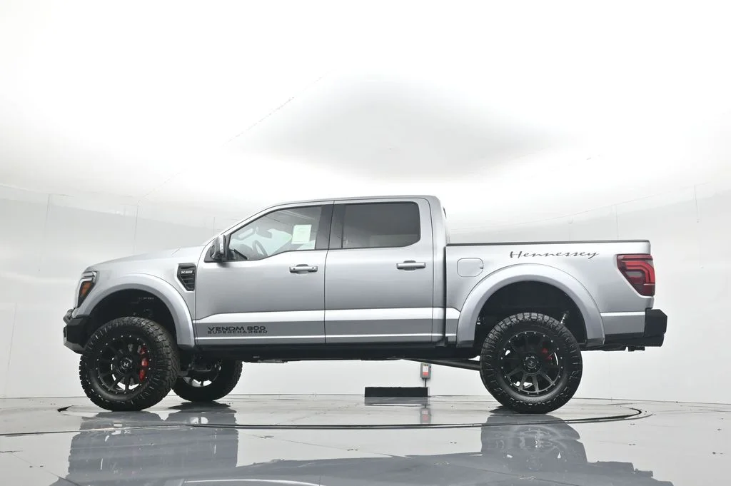 New 2025 Iconic Silver Metallic Ford Lariat image 62