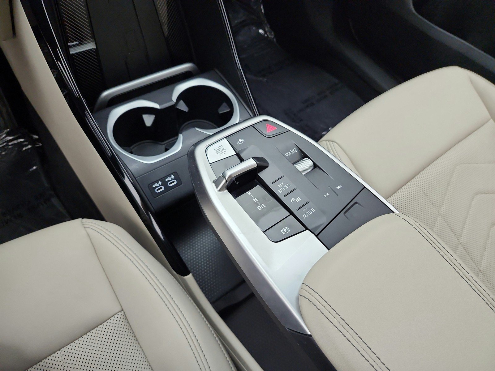 Used 2023 Jet Black BMW xDrive28i Sports Activity Vehicle image 12