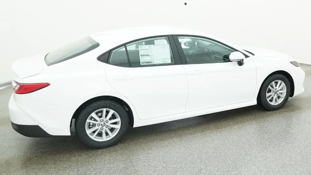 New 2026 Ice Cap Toyota LE image 20